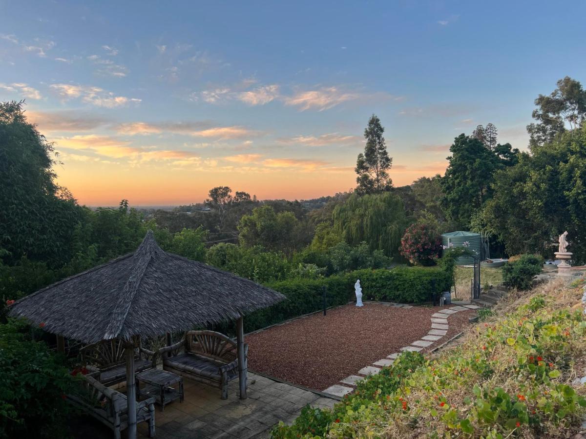 Bright & Beautiful Home On The Hills! Kelmscott Exterior foto